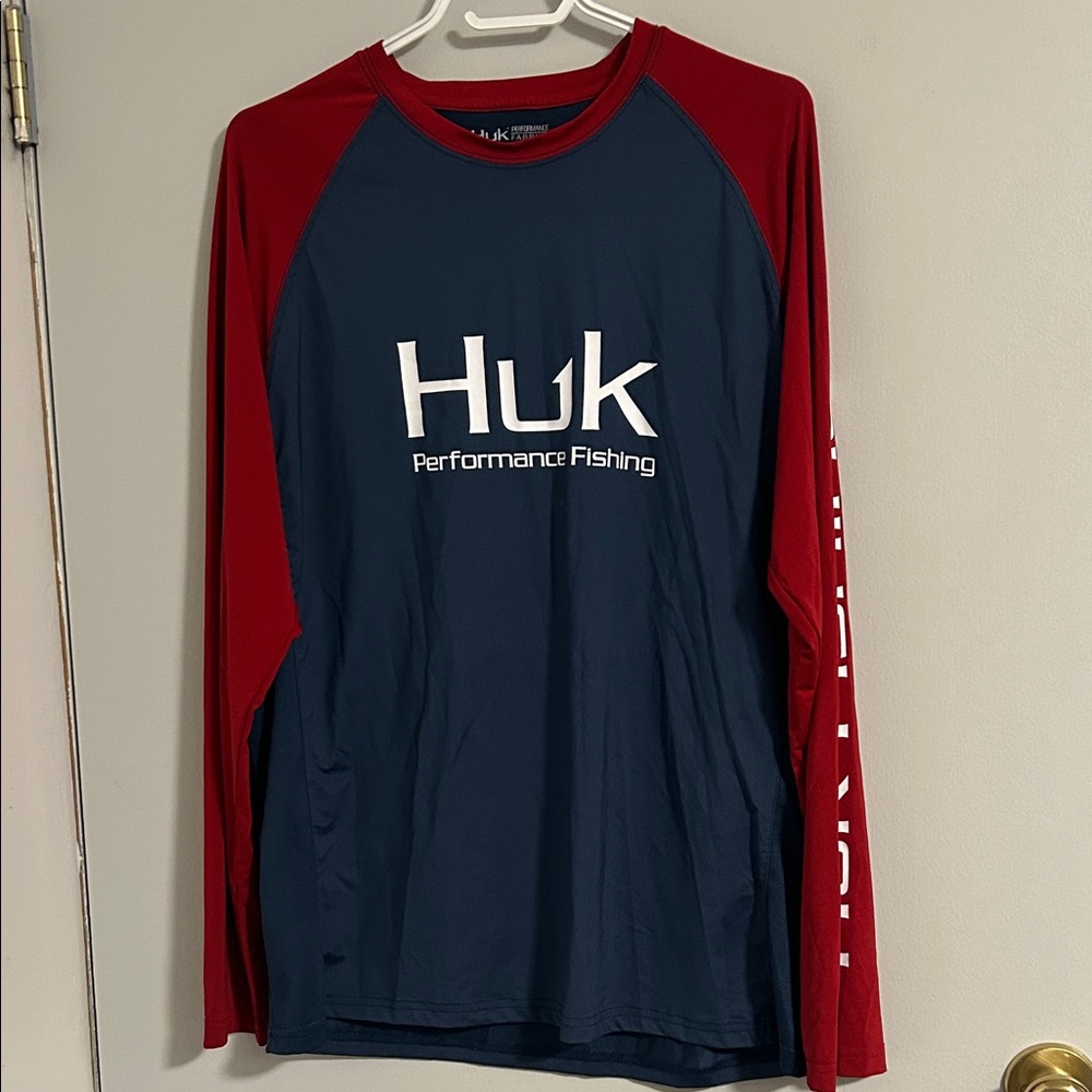 Huk Men's Long Sleeve Red and Navy Tee